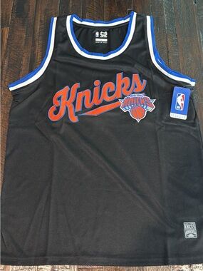 NWT New York NY Knicks Men’s NBA Official Super Soft Sleeveless Tank - Large